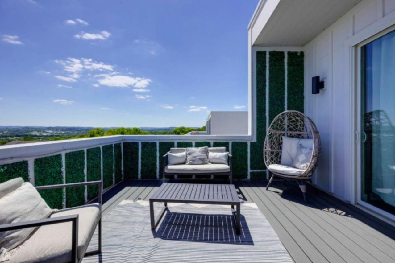 Luxury Four-Story Home, Rooftop Deck With Views, Pingpong! Sleeps 12! Nashville Exteriér fotografie